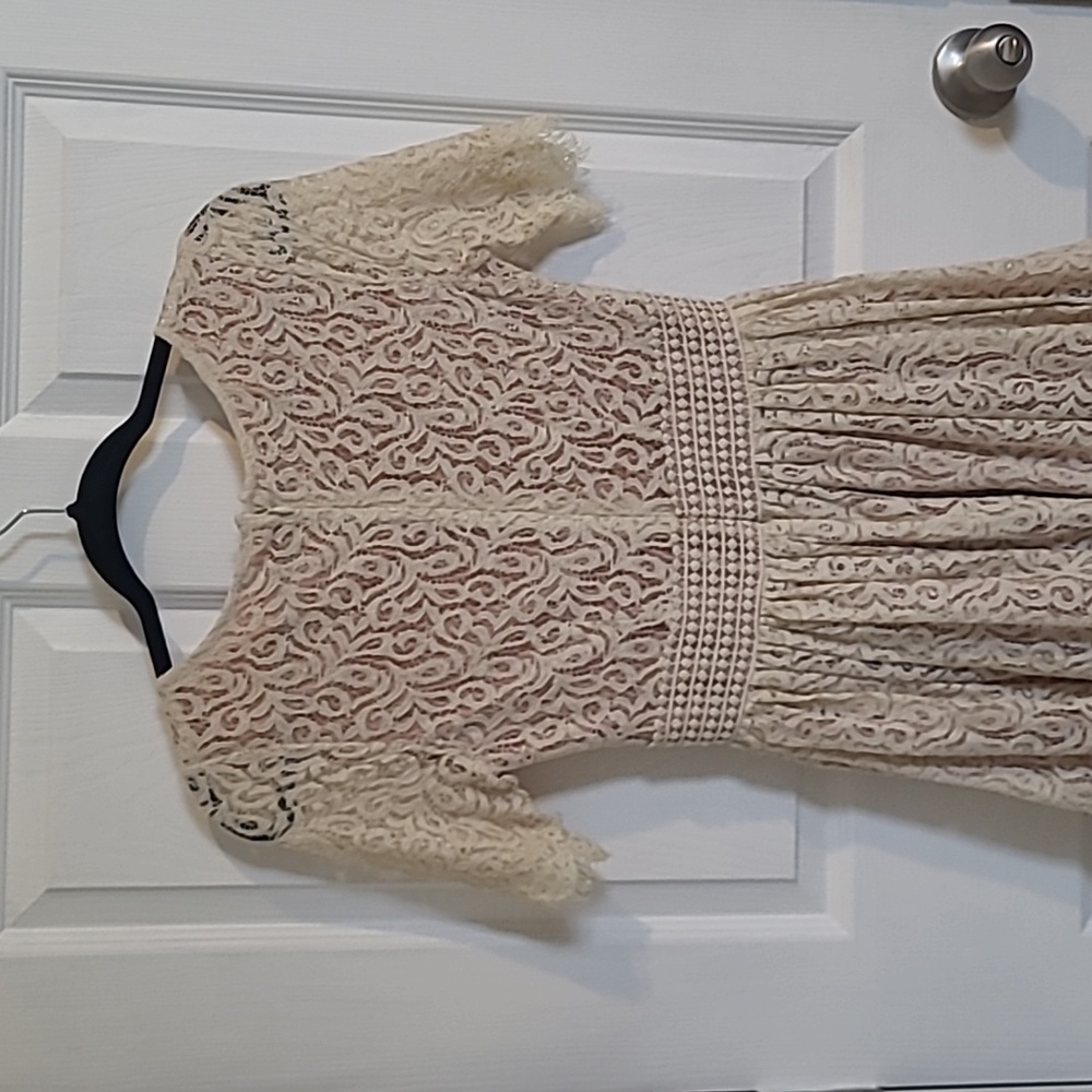 Darling Cream Dress - Picture 4 of 7